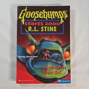 Scholastic Goosebumps Series 2000 Book - Red and Green Cover